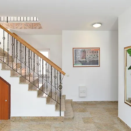 Apartment Fuer 4 Personen Ca 49 Qm In Rovinj, Istrien Istrische Riviera *